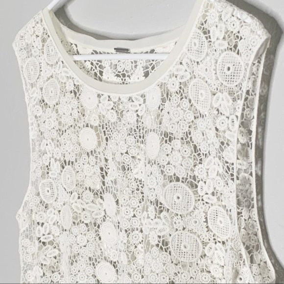 Elie Tahari Tops - Elie Tahari Crochet lace sleeveless tank top